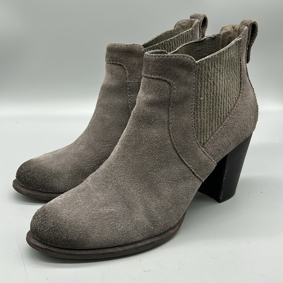 Authentic UGG COBIE 2 Suede Ankle Boot - Picture 4 of 10